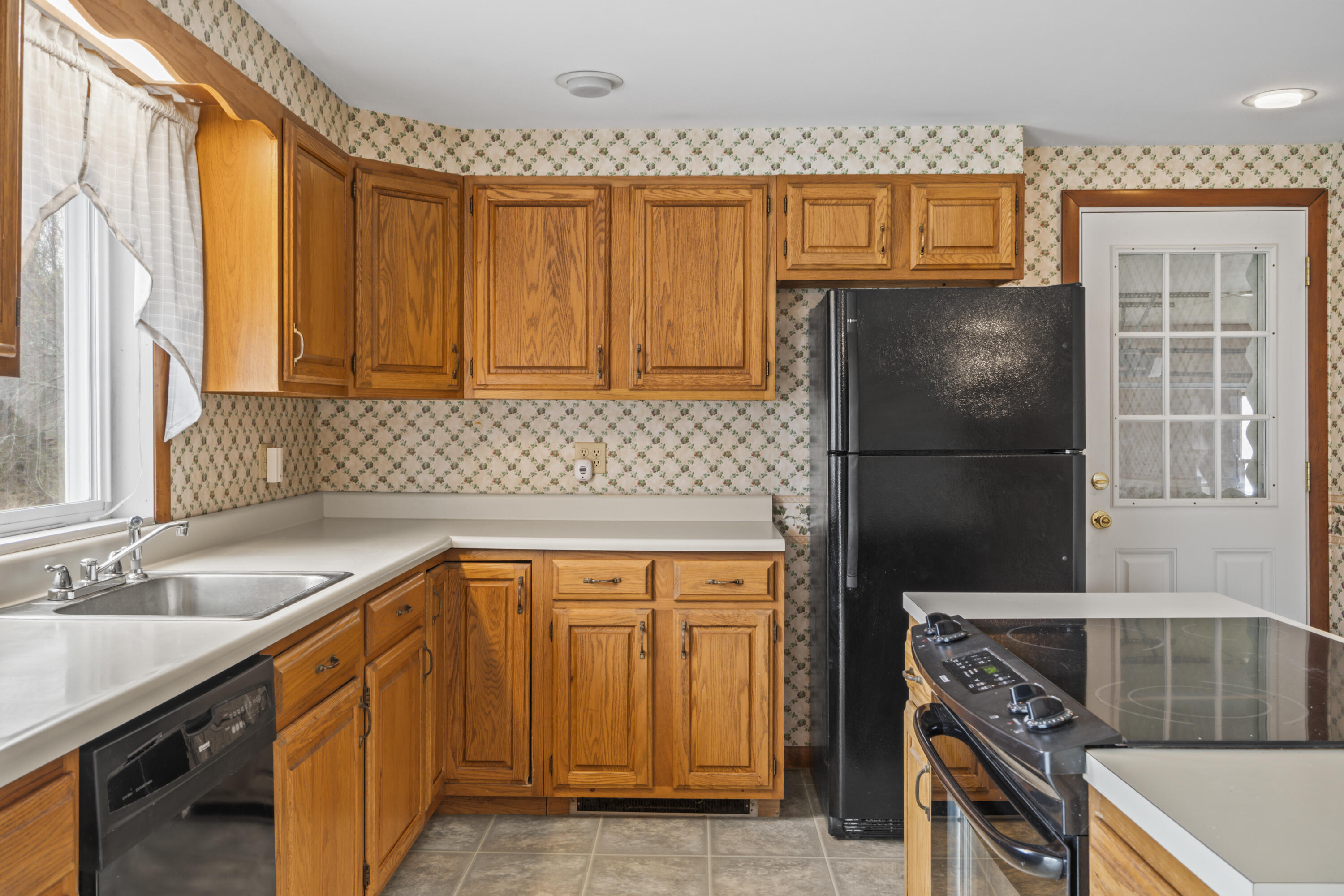 286 Hanscom Road Eliot, ME 03903 - Photo 14 of 68 286 Hanscom Rd_117