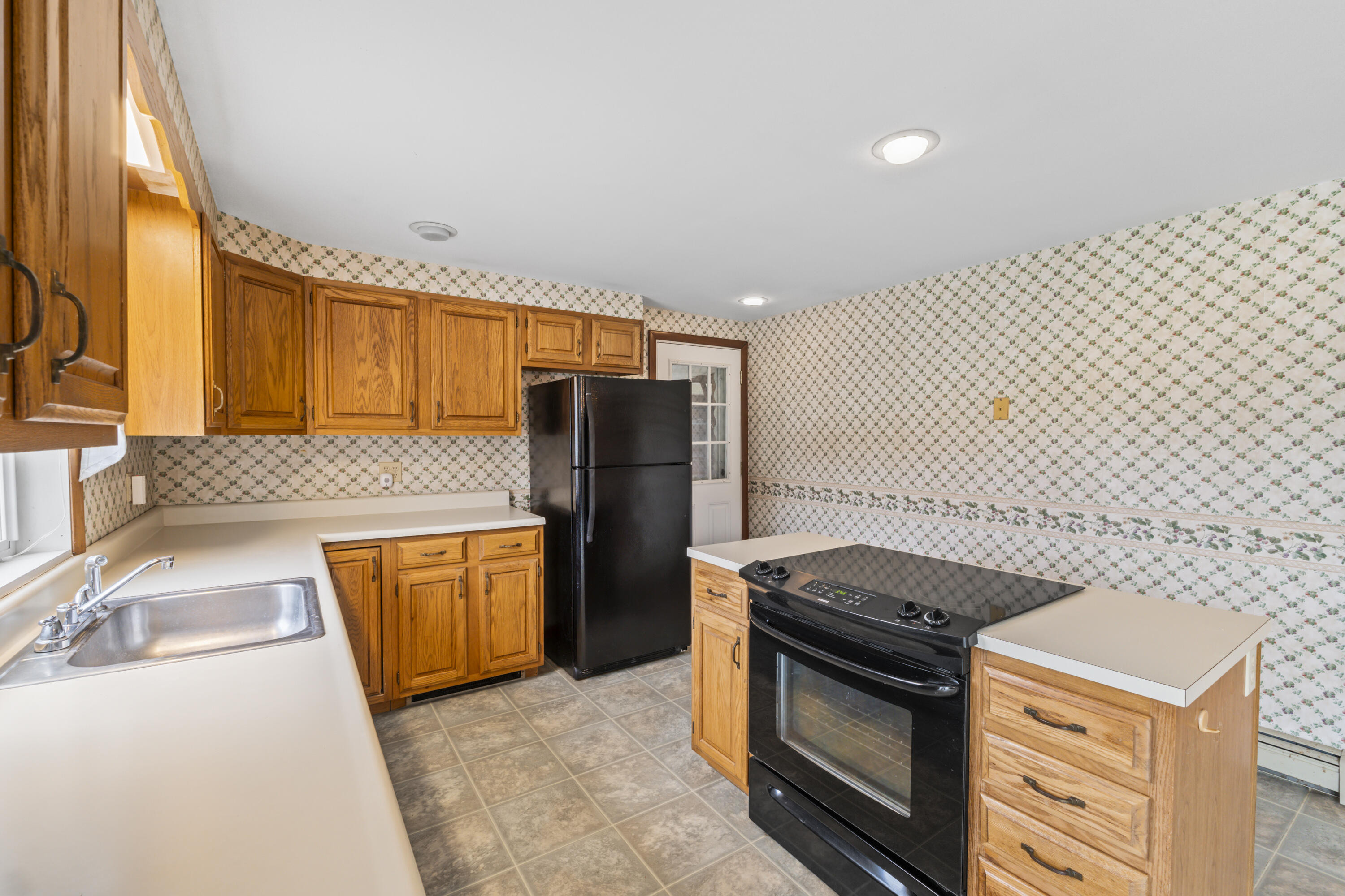 286 Hanscom Road Eliot, ME 03903 - Photo 15 of 68 286 Hanscom Rd_118