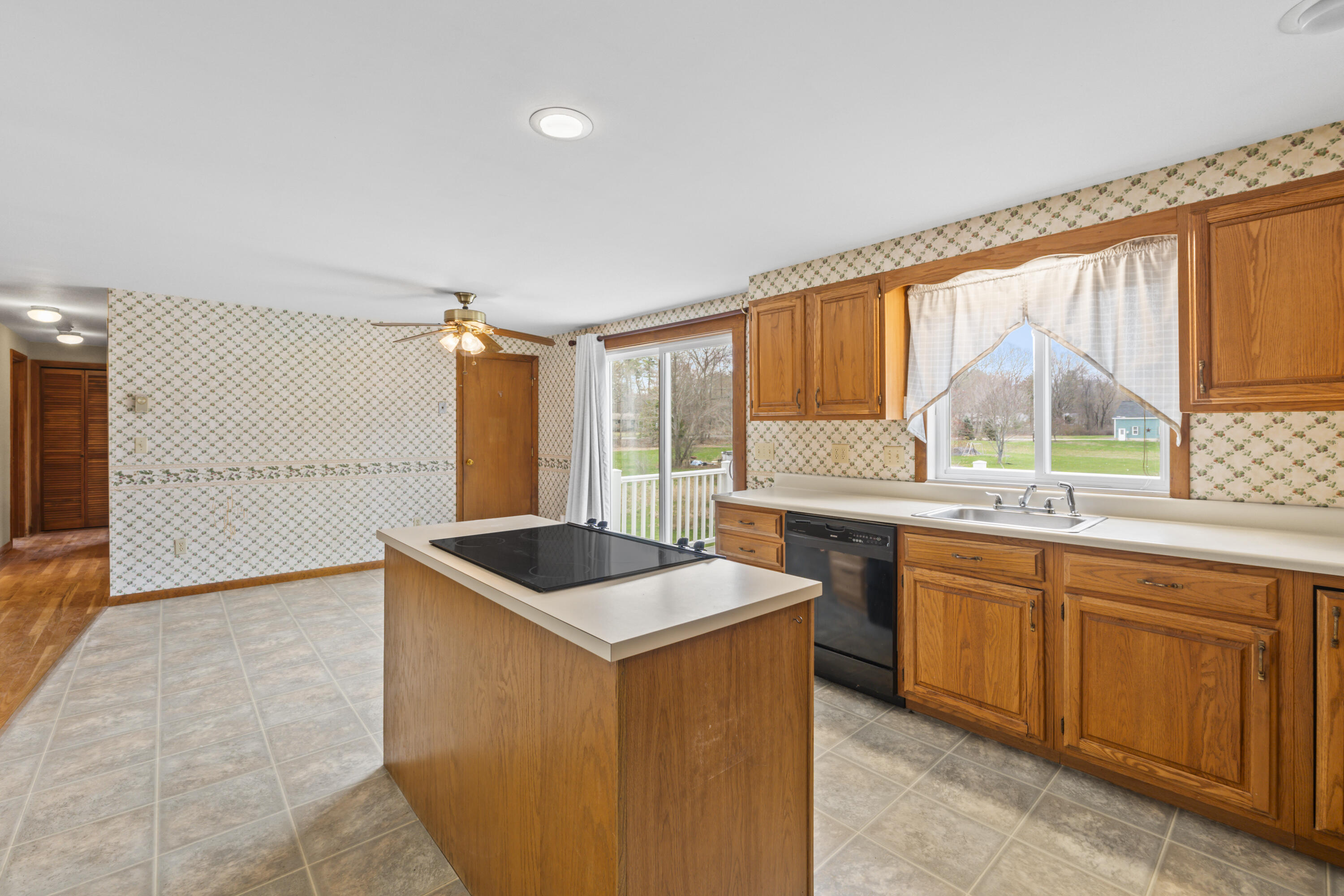 286 Hanscom Road Eliot, ME 03903 - Photo 18 of 68 286 Hanscom Rd_121