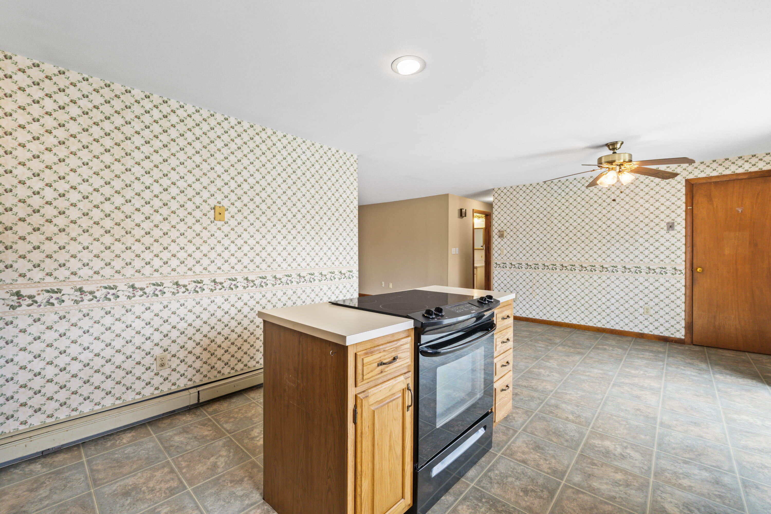 286 Hanscom Road Eliot, ME 03903 - Photo 19 of 68 286 Hanscom Rd_122