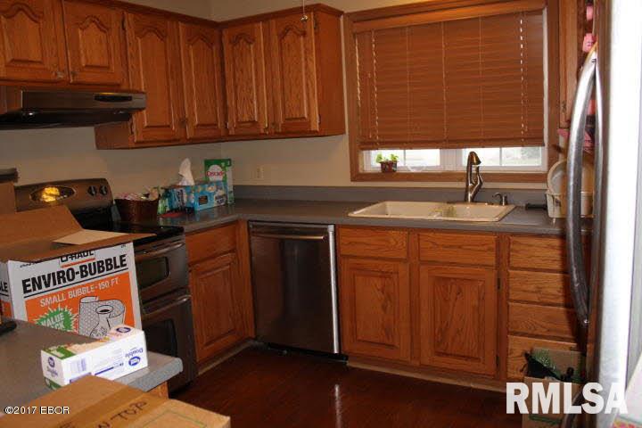 3042 Rolla Road Carterville, IL 62918 - Photo 4 of 10 Gallery Image 4