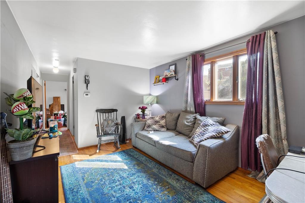 86 Gensler Road Pittsburgh, PA 15236 - Photo 7 of 19 Gallery Image 7