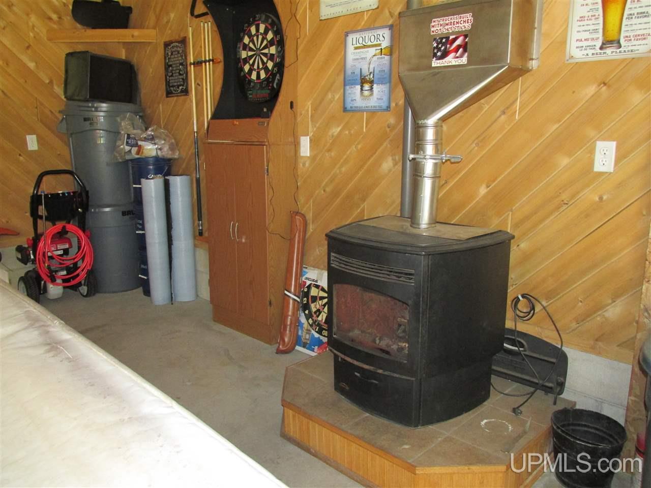 6988 L 5 Escanaba, MI 49829 - Photo 29 of 39