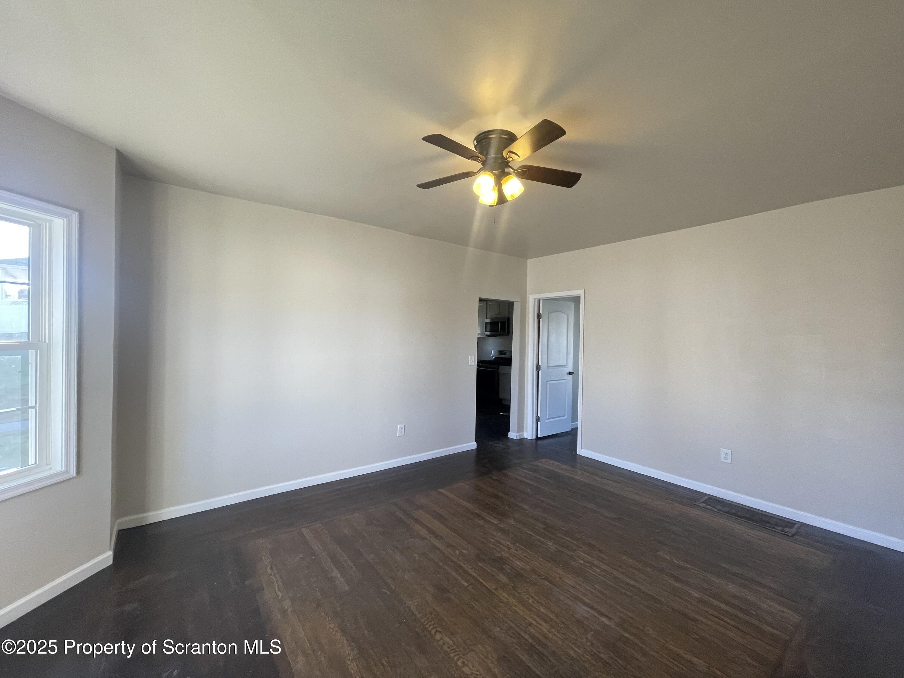 127 West Line Street, Unit DOWNSTAIRS Olyphant, PA 18447 - Photo 4 of 10 IMG_7240