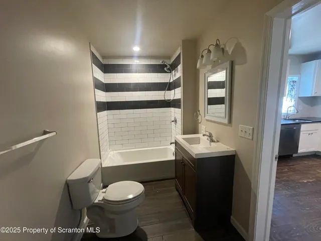 $1,500 | 127 West Line Street, Unit DOWNSTAIRS, Olyphant, PA 18447