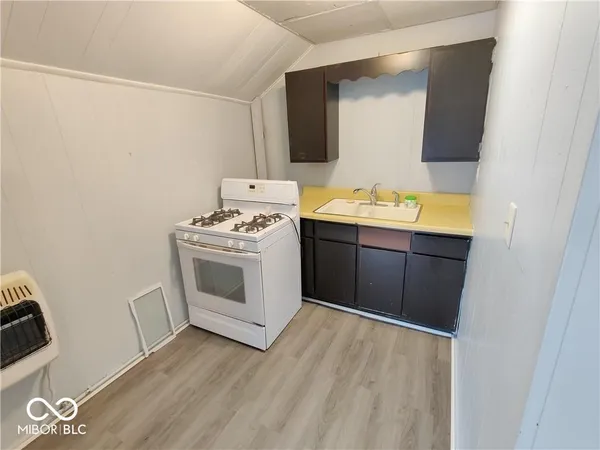 $545 | 617 West Franklin Street, Unit STUDIO 3, Shelbyville, IN 46176