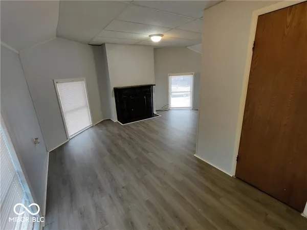 $595 | 617 West Franklin Street, Unit STUDIO 3, Shelbyville, IN 46176