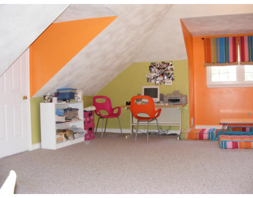 326 Candlestick Road North Andover, MA 01845 - Photo 11 of 19 Gallery Image 11