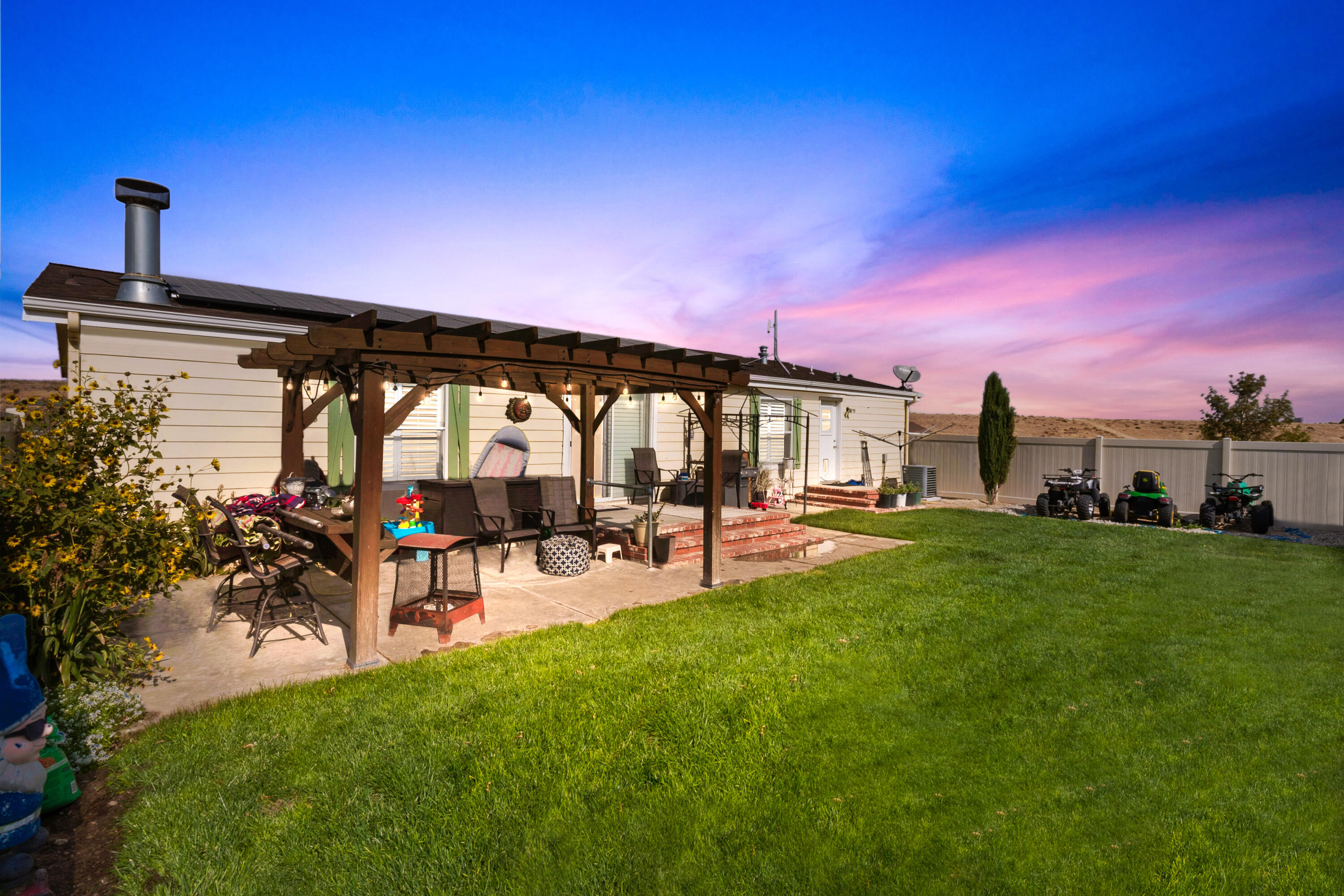 13303 Impulse Drive Lancaster, CA 93536 - Photo 2 of 34 Impulse_-23