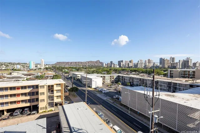 $2,300 | 2542 Date Street, Unit 401, Honolulu, HI 96826