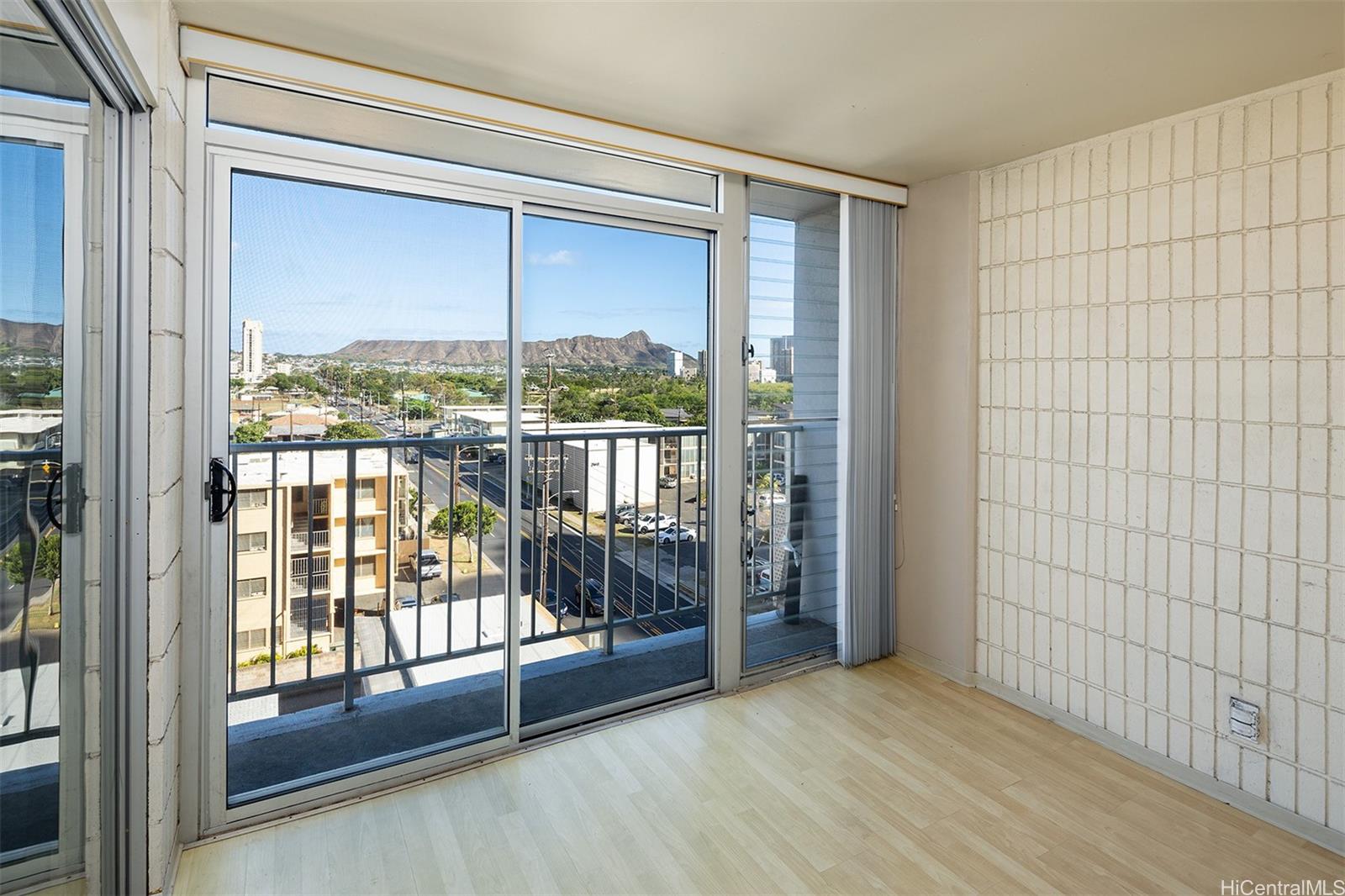 2542 Date Street, Unit 401 Honolulu, HI 96826 - Photo 3 of 13