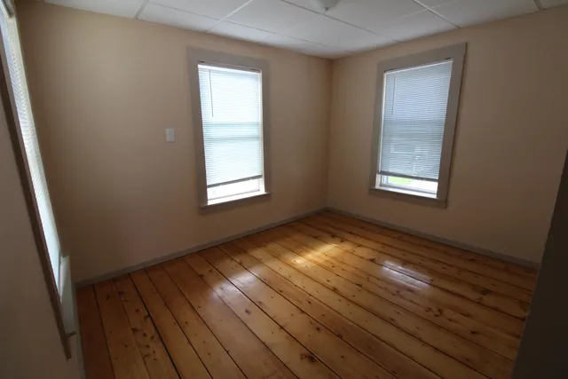 $1,850 | 27 Centenary Avenue, Unit 2, Laconia, NH 03246