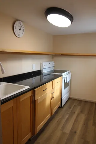 $1,850 | 27 Centenary Avenue, Unit 2, Laconia, NH 03246