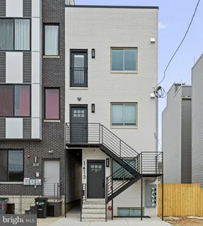$875,000 | 1413 North 8th Street, Philadelphia, PA 19122