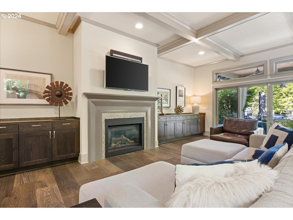 17129 Kelok Road Lake Oswego, OR 97034 - Photo 17 of 46 Gallery Image 17