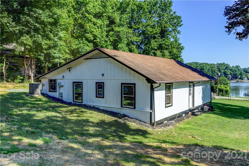 215 Shady Cove Road Troutman, NC 28166 - Photo 30 of 37 Gallery Image 30