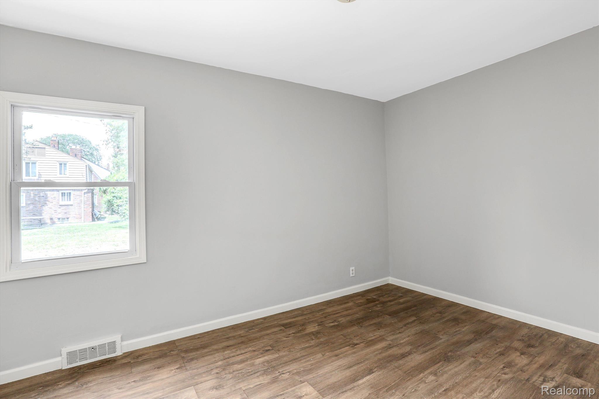 4350 Devonshire Road Detroit, MI 48224 - Photo 11 of 23 Gallery Image 11