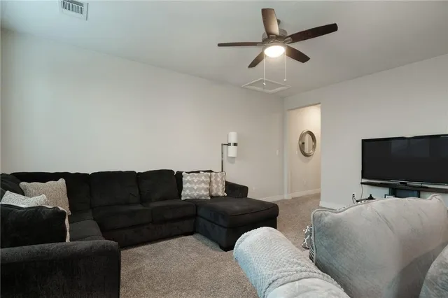 $2,950 | 229 Bonnet Boulevard, Georgetown, TX 78628