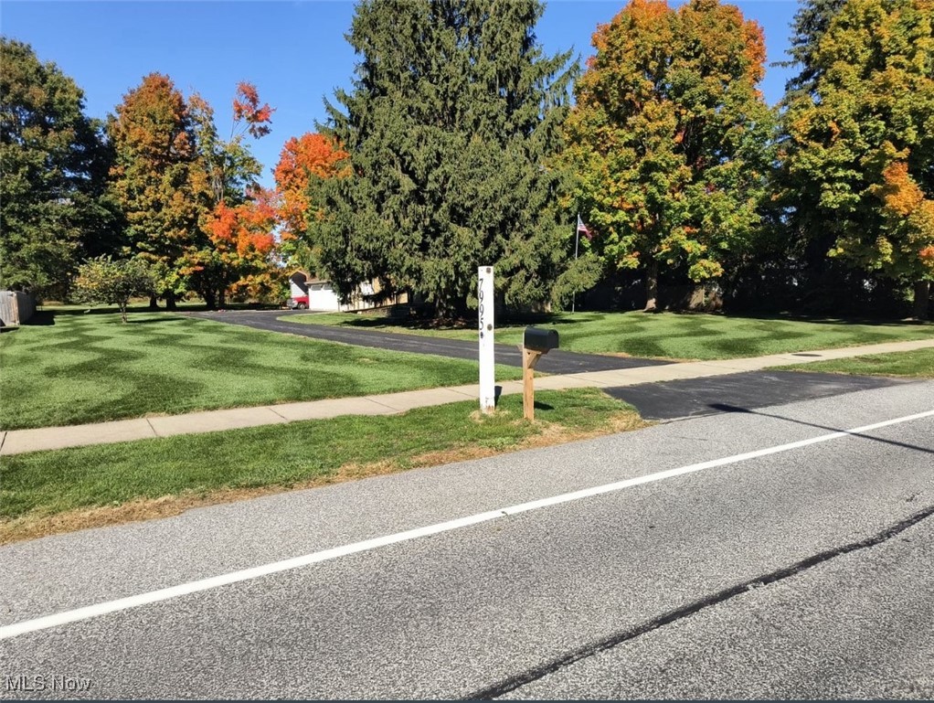 7995 Johnnycake Ridge Road Mentor, OH 44060 - Photo 34 of 47 View of street