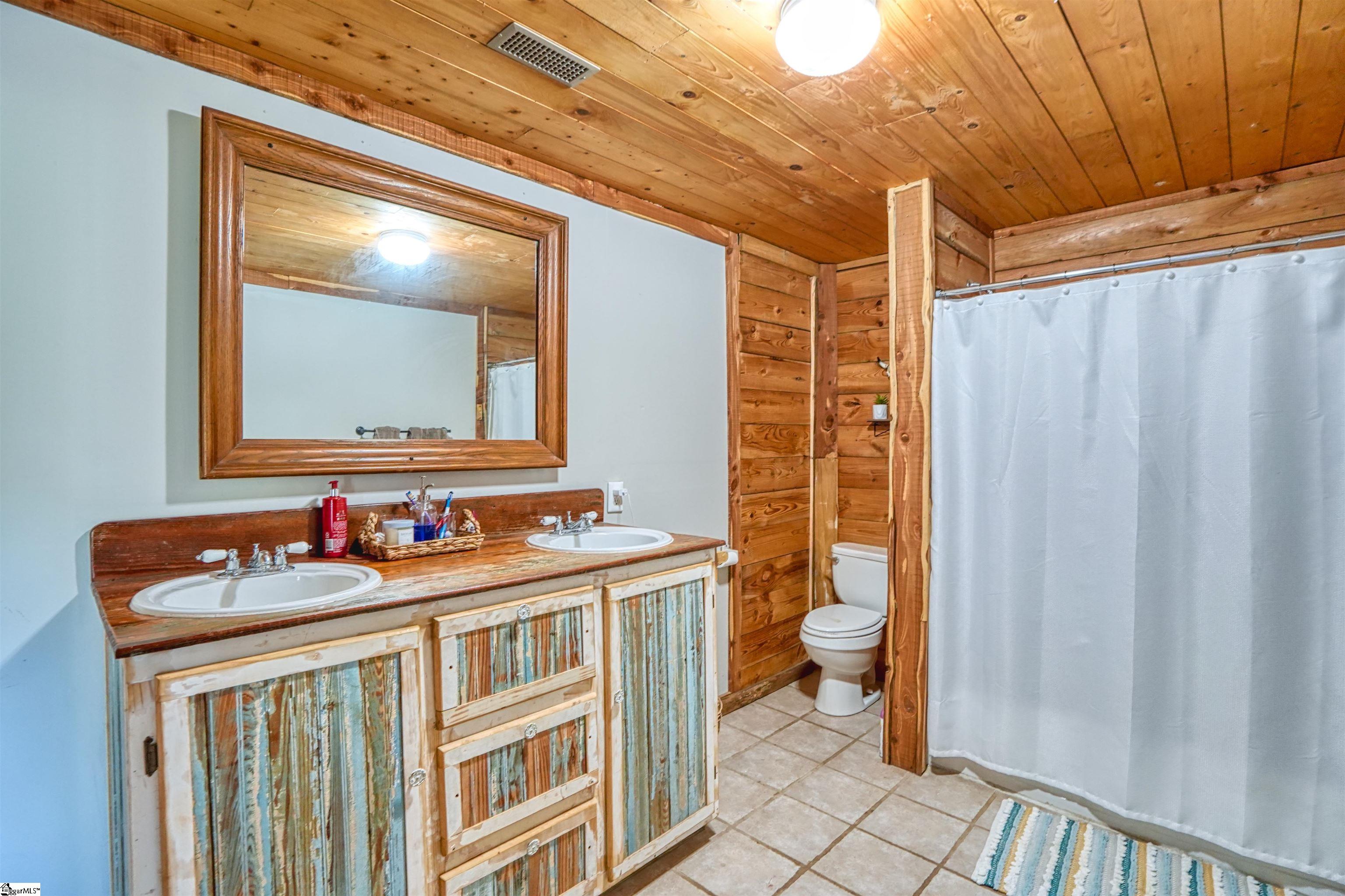 1356 Thomas Mill Road Easley, SC 29640 - Photo 11 of 17
