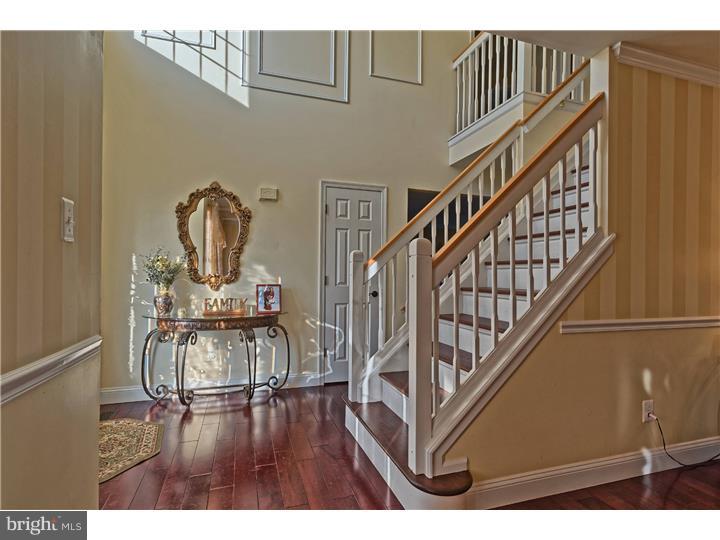 29 Haddock Drive Sewell, NJ 08080 - Photo 2 of 23 Foyer