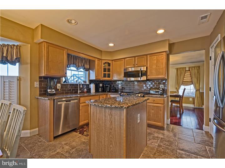 29 Haddock Drive Sewell, NJ 08080 - Photo 7 of 23 Kitchen