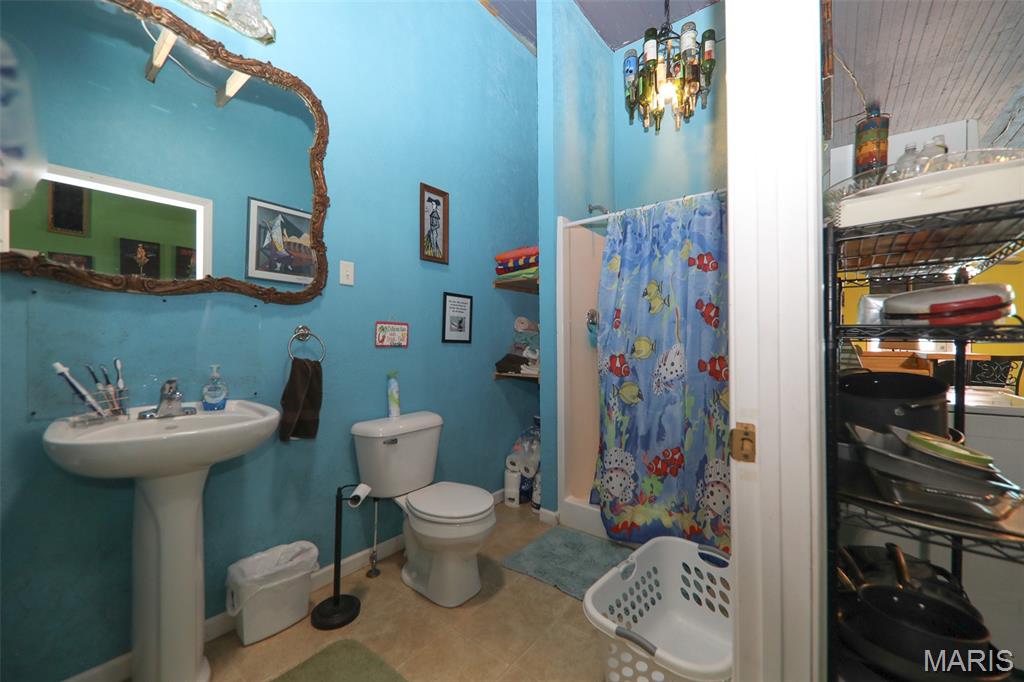 607 Main Street Keyesport, IL 62253 - Photo 11 of 22