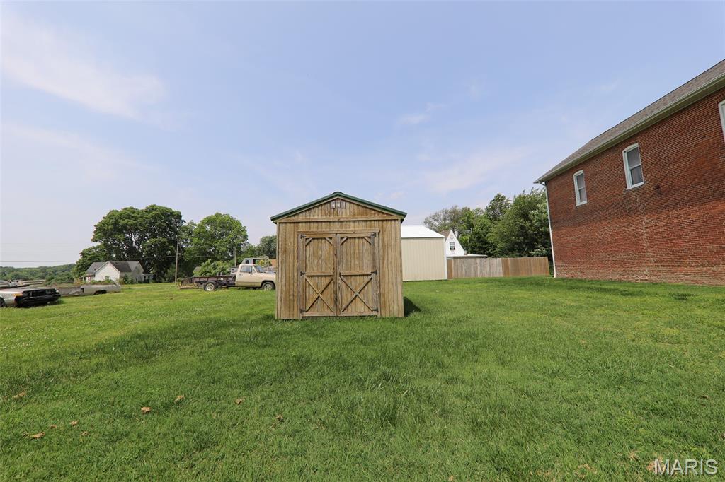 607 Main Street Keyesport, IL 62253 - Photo 2 of 22