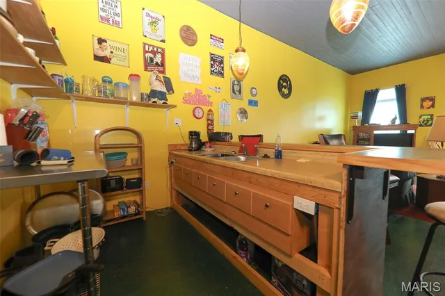 $137,500 | 607 Main Street, Keyesport, IL 62253