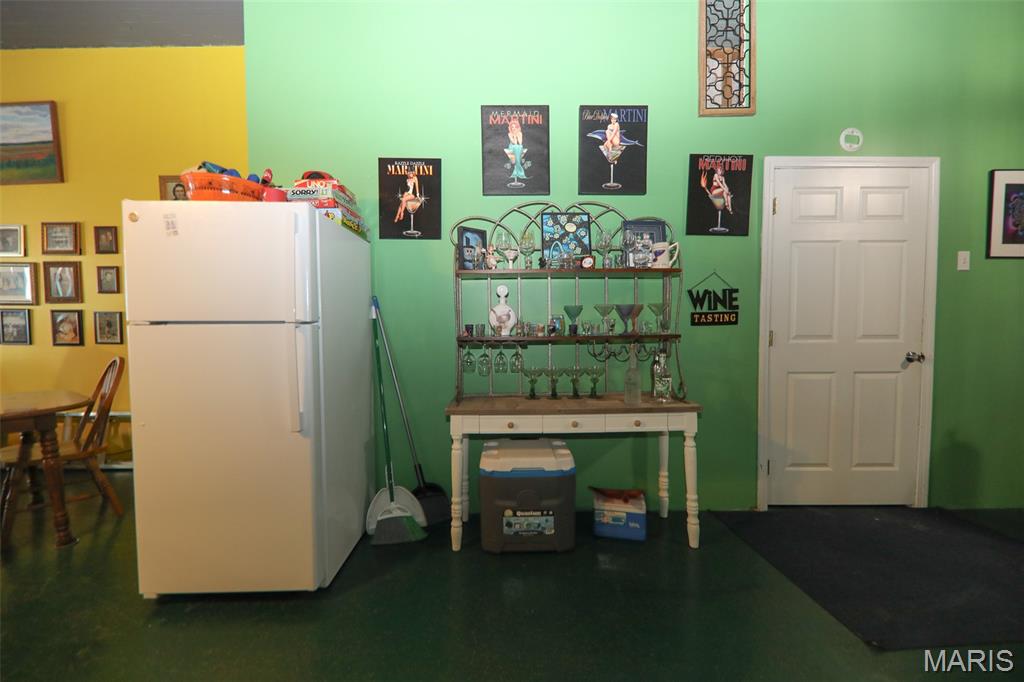 607 Main Street Keyesport, IL 62253 - Photo 10 of 22