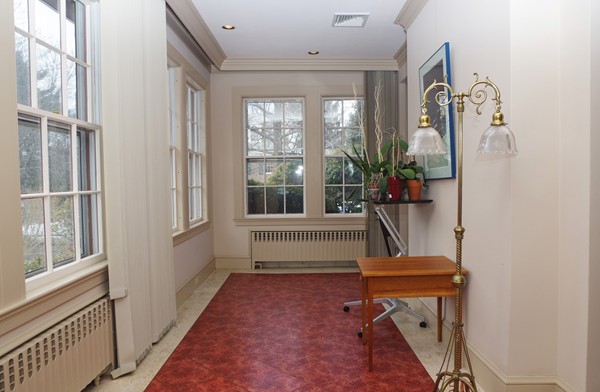 228 Dean Road Brookline, MA 02445 - Photo 12 of 24