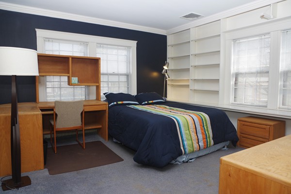 228 Dean Road Brookline, MA 02445 - Photo 14 of 24