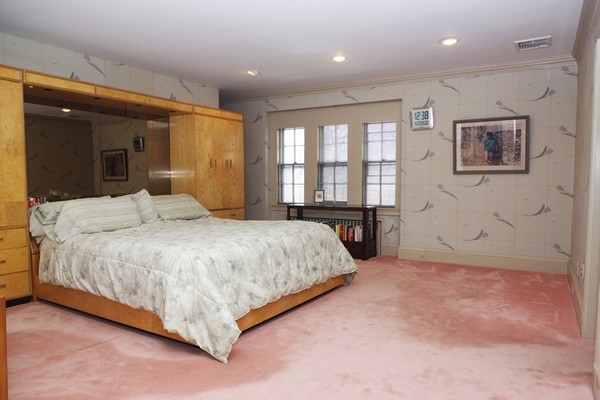 228 Dean Road Brookline, MA 02445 - Photo 17 of 24
