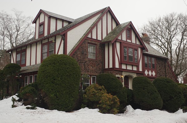 228 Dean Road Brookline, MA 02445 - Photo 2 of 24