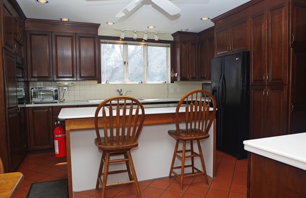 228 Dean Road Brookline, MA 02445 - Photo 3 of 24