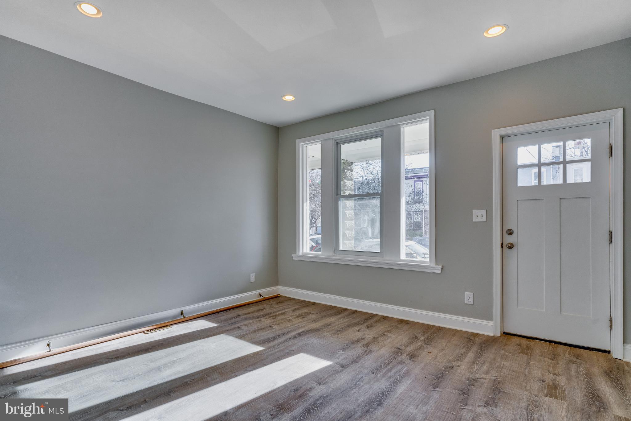 438 Ripka Street Philadelphia, PA 19128 - Photo 2 of 21