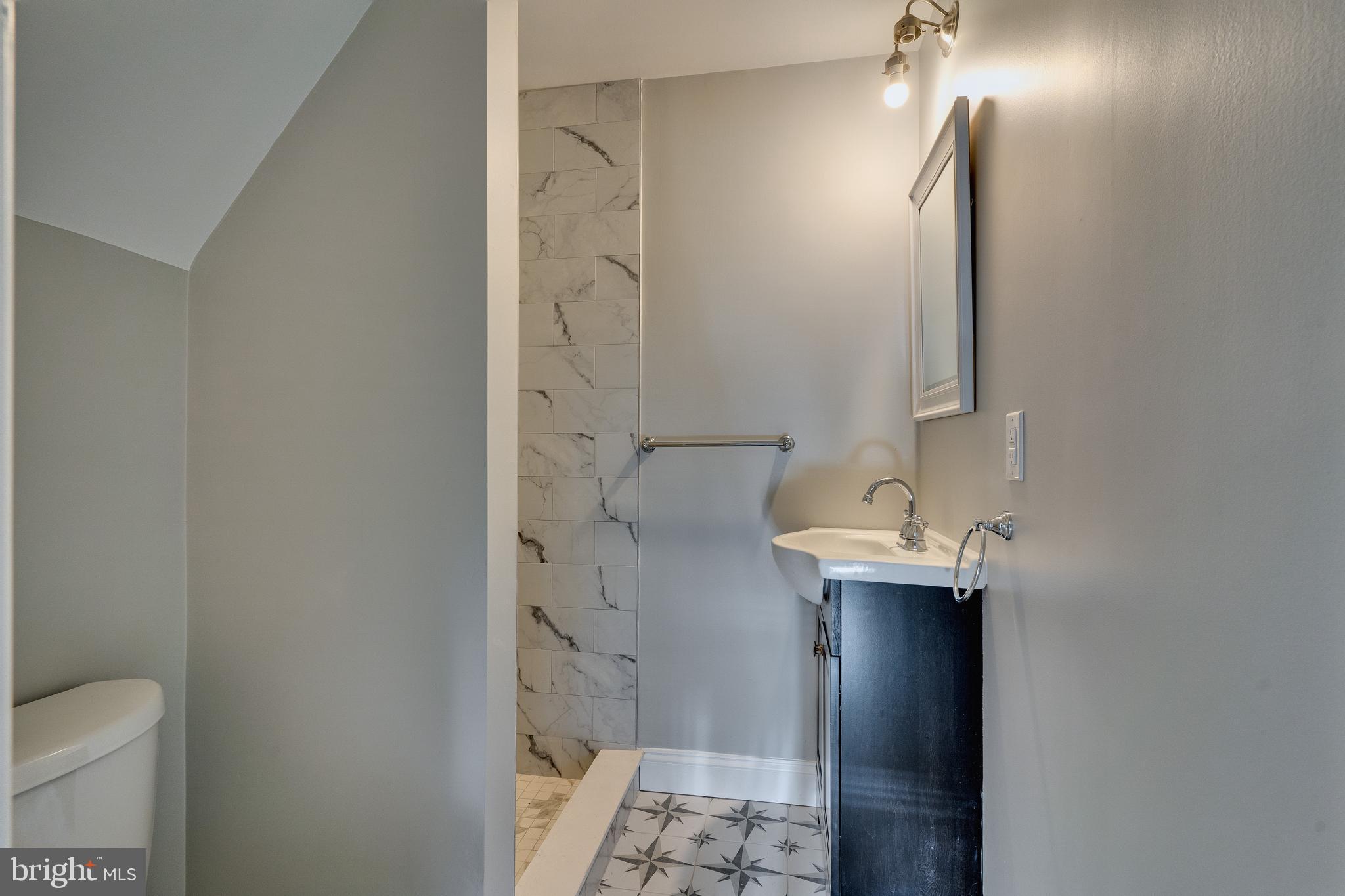 438 Ripka Street Philadelphia, PA 19128 - Photo 18 of 21