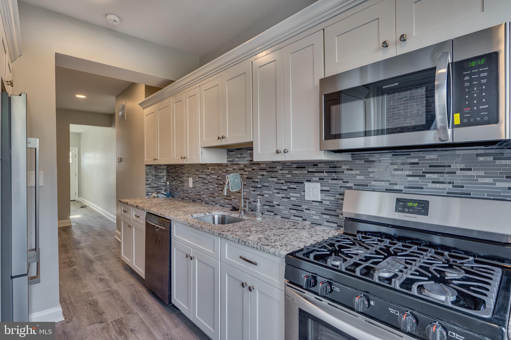 438 Ripka Street Philadelphia, PA 19128 - Photo 6 of 21