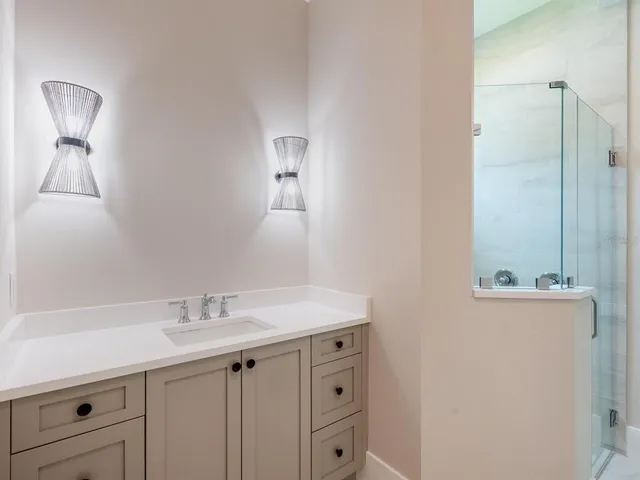 $4,397,500 | 1637 Hyde Park Street, Sarasota, FL 34239