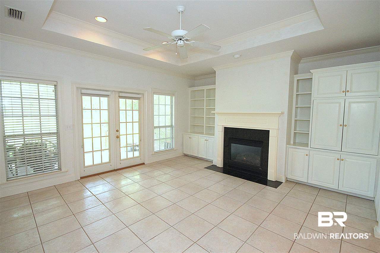 30283 Green Court Daphne, AL 36527 - Photo 19 of 40 Family Room