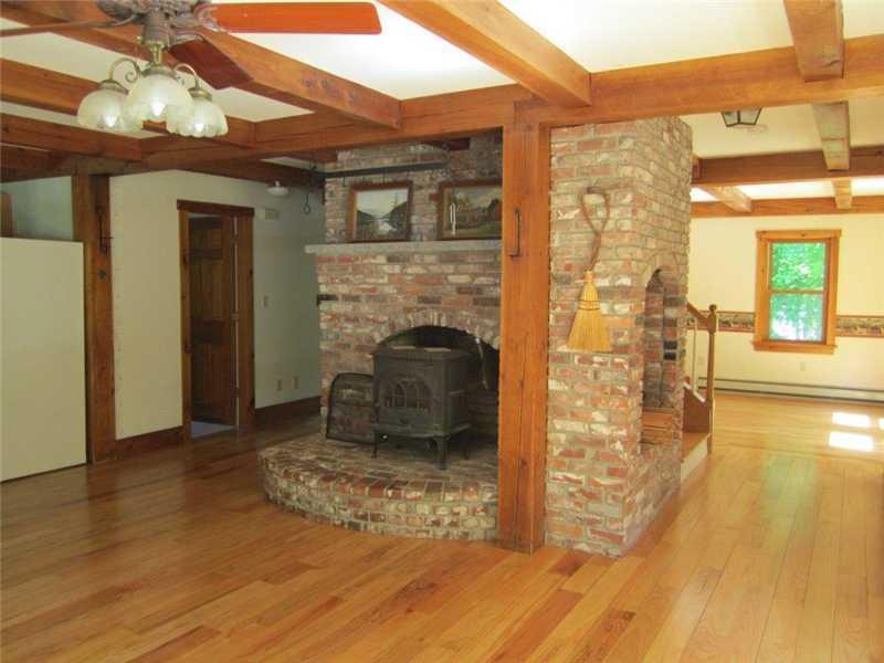 356 Ford Quint Road North Berwick, ME 03906 - Photo 5 of 35 Interior Space/Layout.