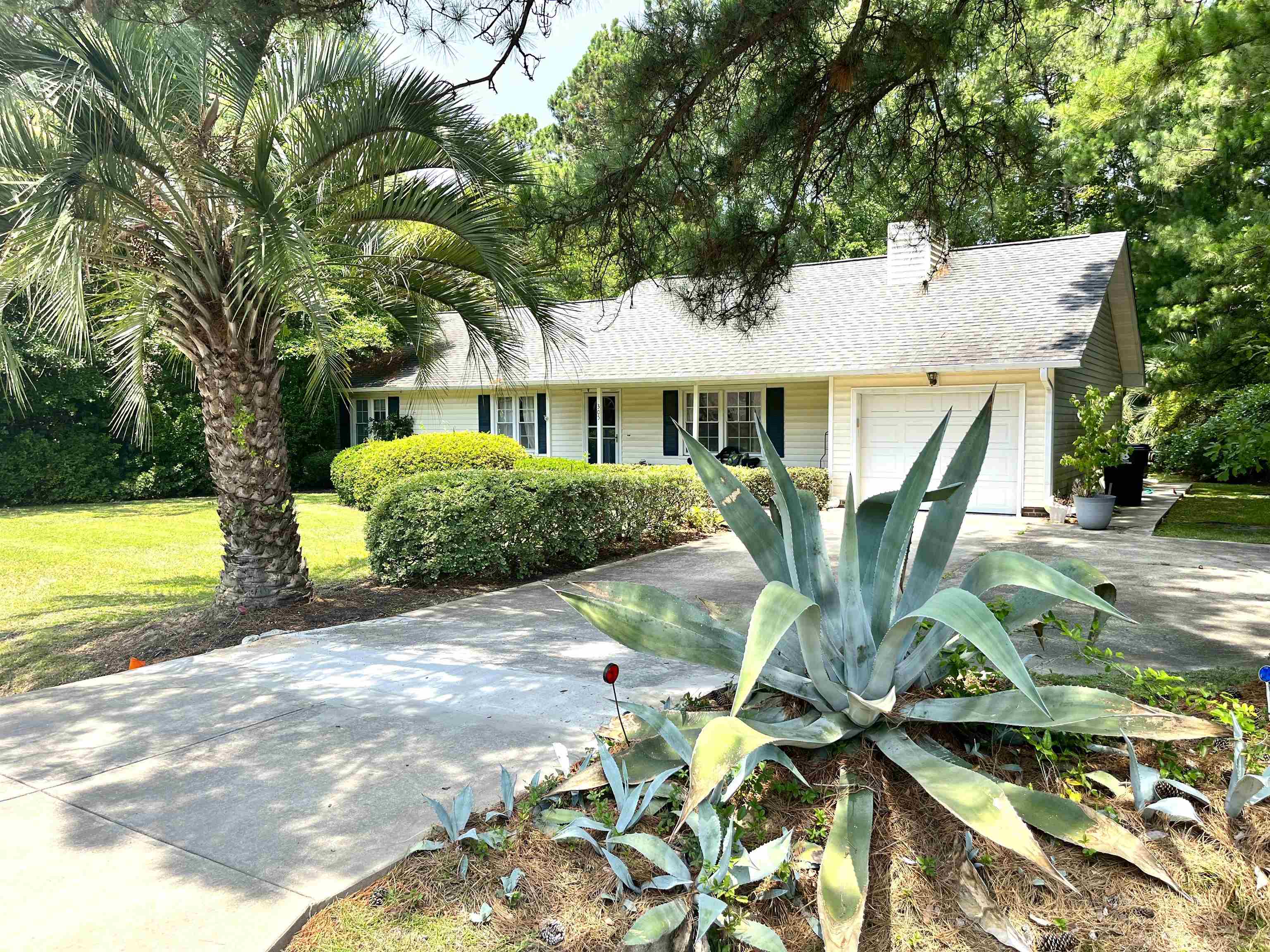 305 Troon Lane Myrtle Beach, SC 29588 - Photo 2 of 39