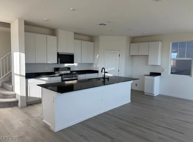 $569,750 | 3591 Mascali Avenue, Henderson, NV 89044