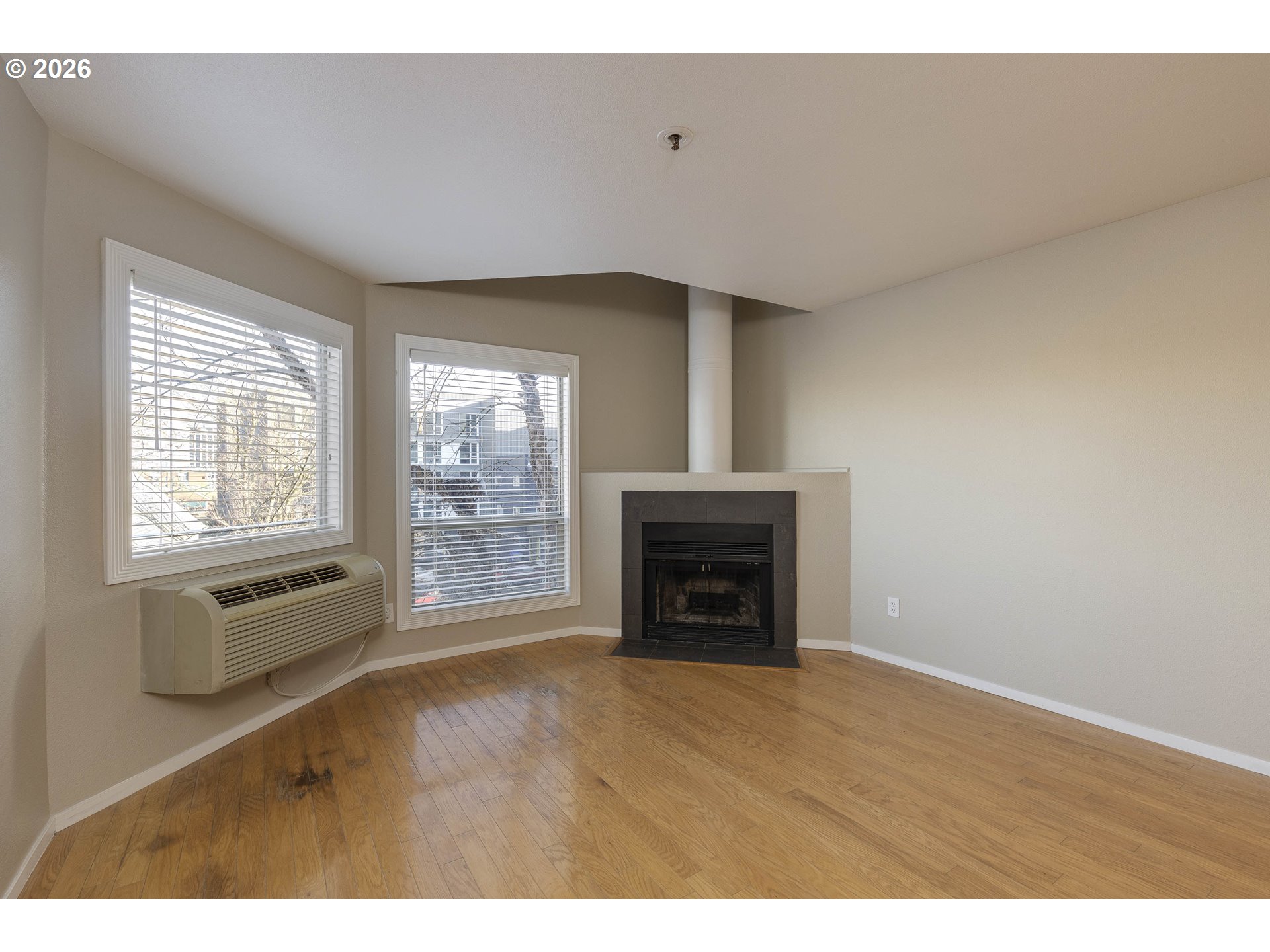 1535 Southwest Clay Street, Unit 304 Portland, OR 97201 - Photo 12 of 45