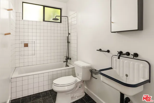 $1,520,000 | 956 Parkman Street, Altadena, CA 91001