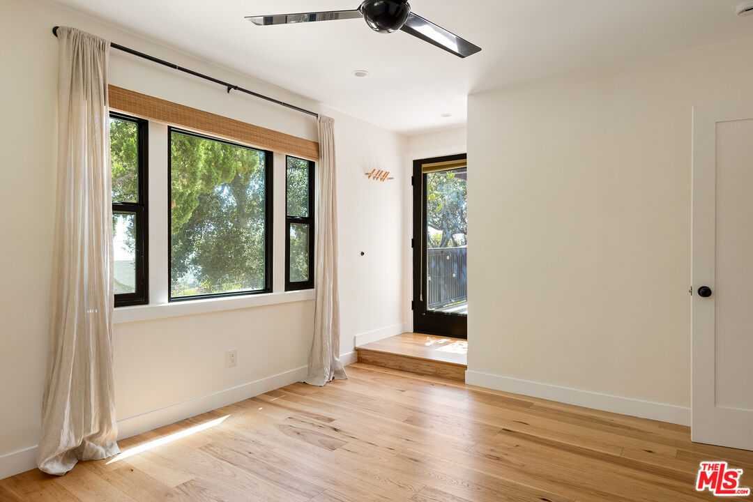 956 Parkman Street Altadena, CA 91001 - Photo 18 of 30