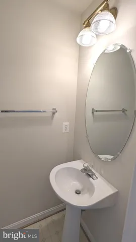 $3,099 | 5503 Sacramento Mews Place, Alexandria, VA 22309