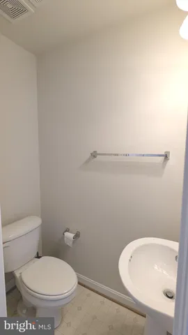 $3,099 | 5503 Sacramento Mews Place, Alexandria, VA 22309