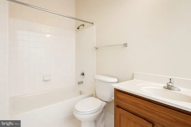 $3,099 | 5503 Sacramento Mews Place, Alexandria, VA 22309