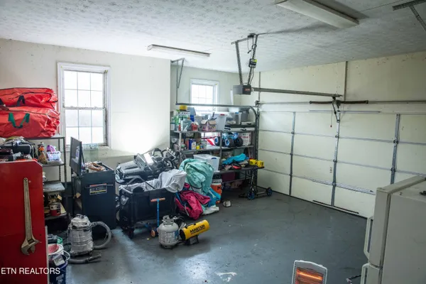 $369,000 | 134 Julia Lane, Speedwell, TN 37870